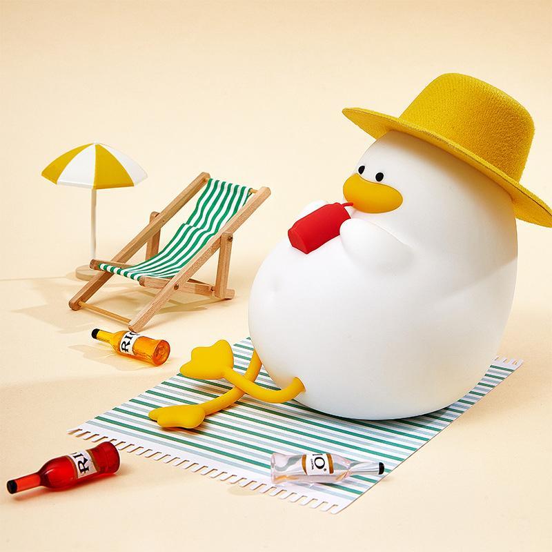 Product Introduction of Cute Duck Design Night Light, USB Rechargeable Silicone Night Light, 30 Minutes Timer & Tap Control Night Light for Kids Room Decor 2