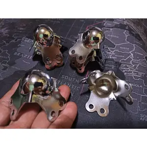 Pelindung Box Siku Pojok Corner Box Hard Case Import Ukuran Kecil 8pcs, Dimensi 4x5 Cm dengan 6 lubang riveter