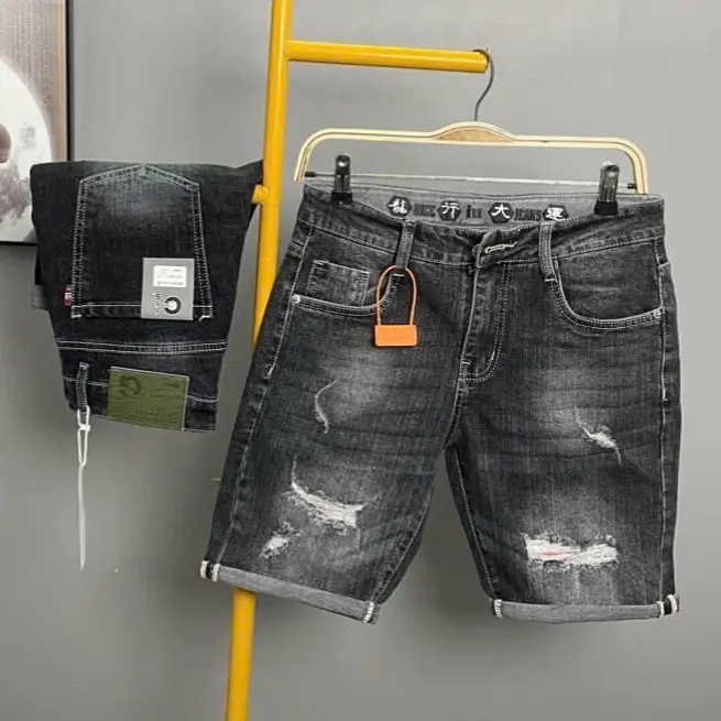 Quần short xám vừa RÁCH ( ảnh shop tự chụp) size 28-38 0