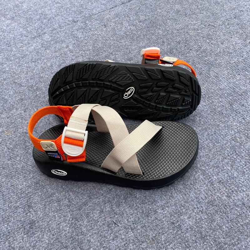 ( Size 38-44 Đế thơm quế)Đế Đen Trắng Gót Cam  sandal chaco Dép xăng đan Đế Bằng Cao Su Quai Hậu