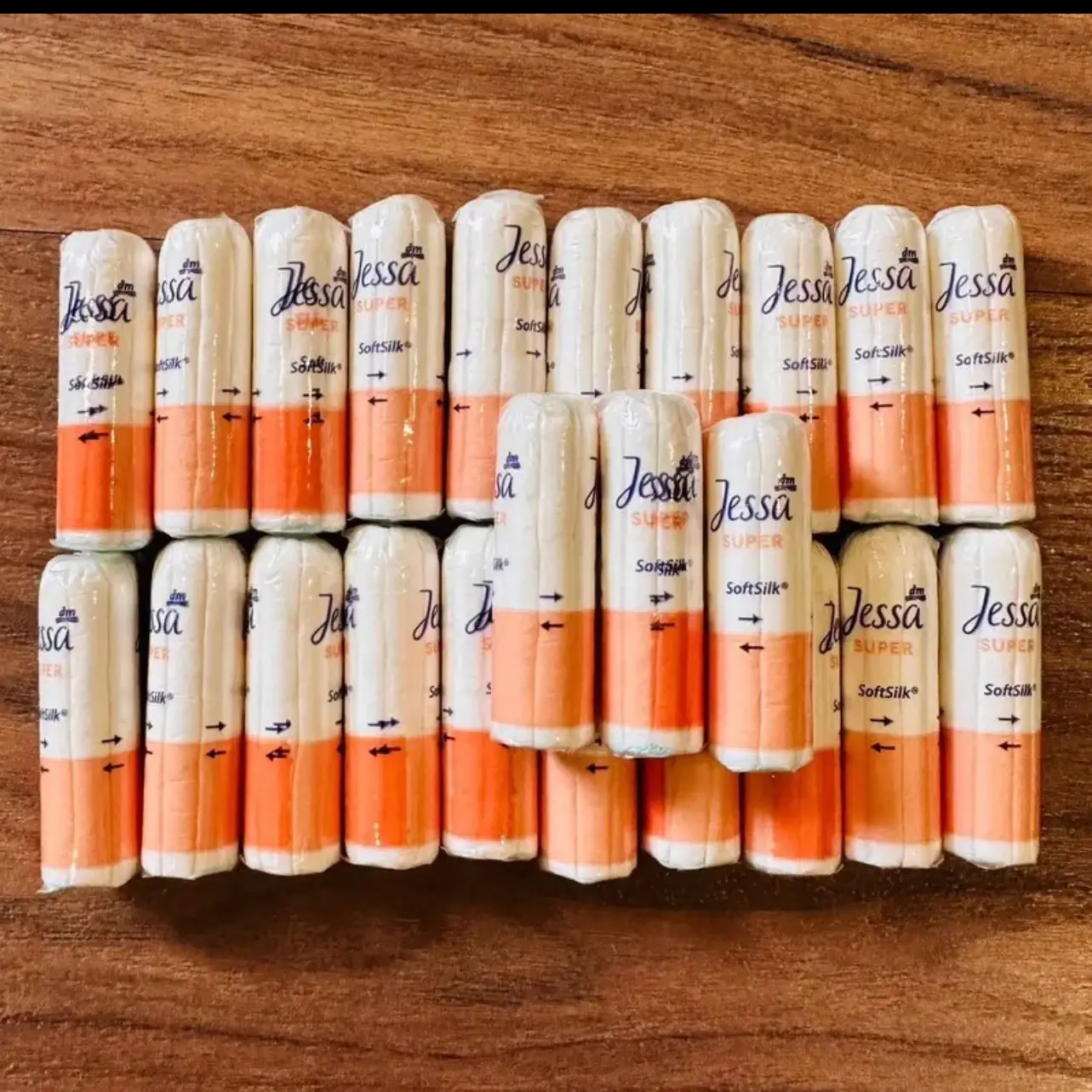 Tampon dùng thay băng vệ sinh của Đức (28 cái mầu Hồng )