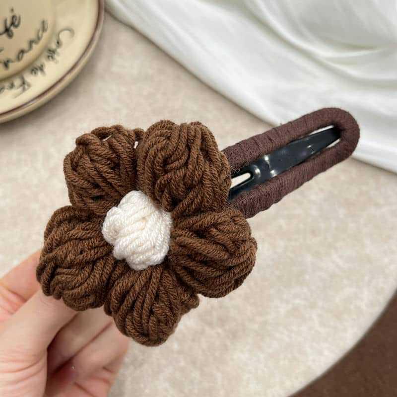 Product Introduction of Wool flower duck bill clip large back head coil hair sweet semi-tie hair clip new headdress 6