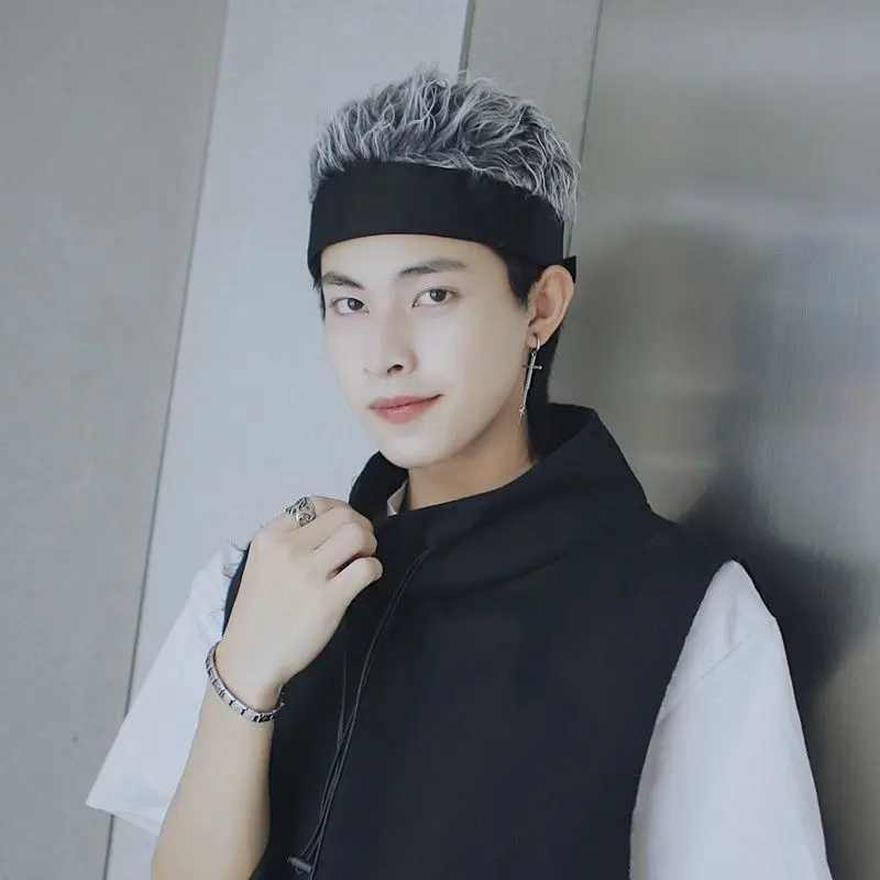 Topi Wig Pria Topi Unik Wig Rambut Cosplay Topi Pria Wanita Rambut Palsu Topi Wig Rambut Korea Pendek Gaya Retro Hip-Hop 2