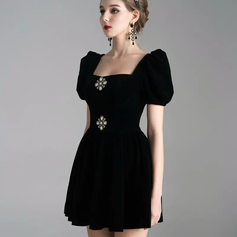 MOST - Đầm nhung tay bồng xoè đen Victoria Dress 1