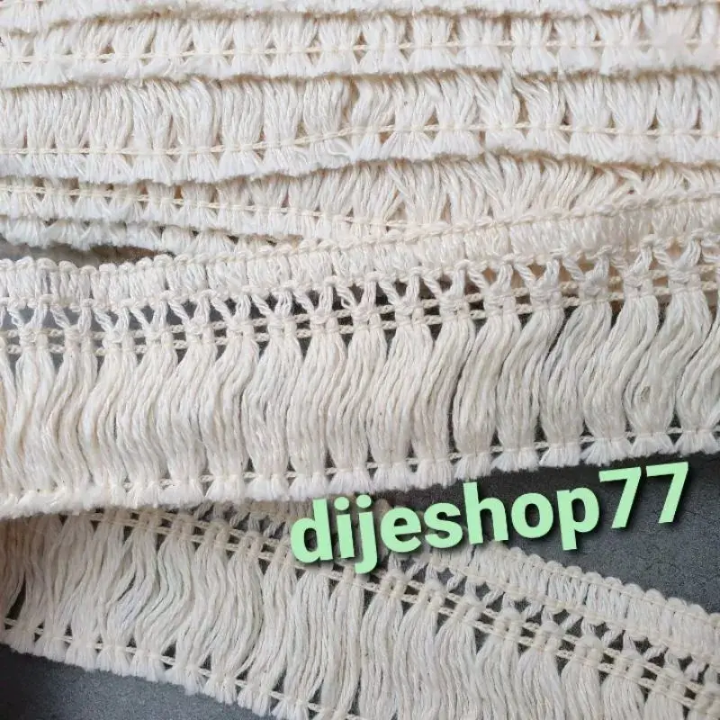 Renda Rumbai Katun 4 cm ( Per Meter ) / rumbai katun 4cm / rumbai katun / renda boho etnik / renda gombyok / rumbai kostum baju adat / bohemian / tassel lace / rumbai katun / renda katun Renda Renda