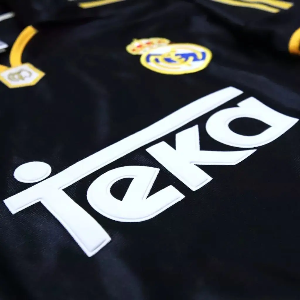 BAJU BOLA RMA AWAY RETRO 1999