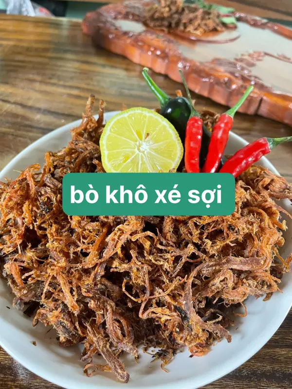 Bò Khô Xé Sợi 500 Gram -  Thơm Ngon Đậm Vị - Tặng Kèm Muối Kiến - Giàu Dinh Dưỡng - Chuẩn Vị Gia Lai 0