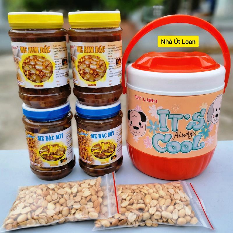 [Tặng quà] Combo 4 hủ 2,2kg - 2 loại mix vị (2 hủ me đác, 2 hủ me đác mít, 2 hủ me dừa nước, 2 hủ me dừa nước mít) vị Chua ngọt, mỗi hủ 550gr [ Tặng kèm] 1 bình đá 1,4 lít (màu ngẫu nhiên) và 2 túi đậu phộng 1