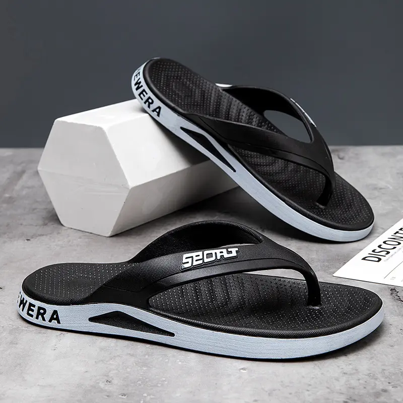 Beach Slippers Outdoor Home Daily Simple Design New Flip-flops Four Seasons Slippers Men.