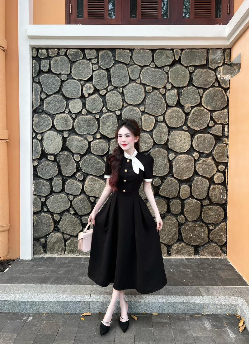 Product Introduction of Đầm dự tiệc công sở dáng dài phối nơ tặng tag đá sang trọng FLIP DRESS Nữ Women Kem Cotton Sen 6