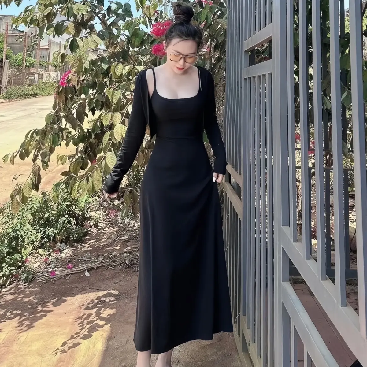 SET ĐẦM BODY HAI DÂY DÁNG DÀI KÈM ÁO KHOÁC