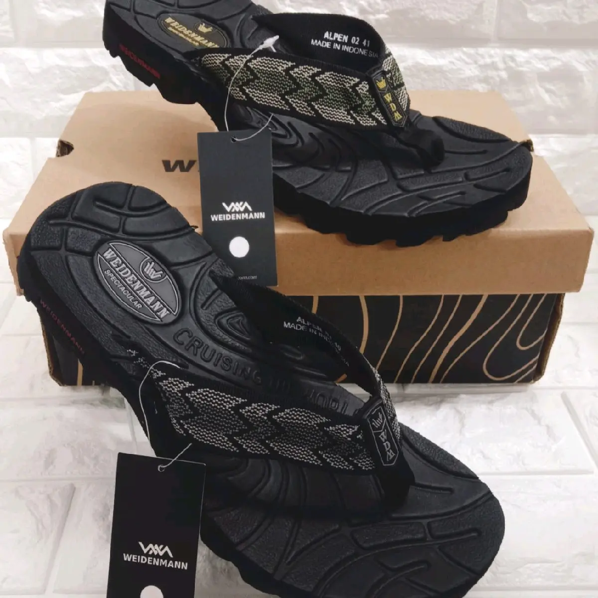 SENDAL JEPIT OUTDOOR WEIDENMANN ALPEN 02 TERBARU ORIGINAL Round Toe