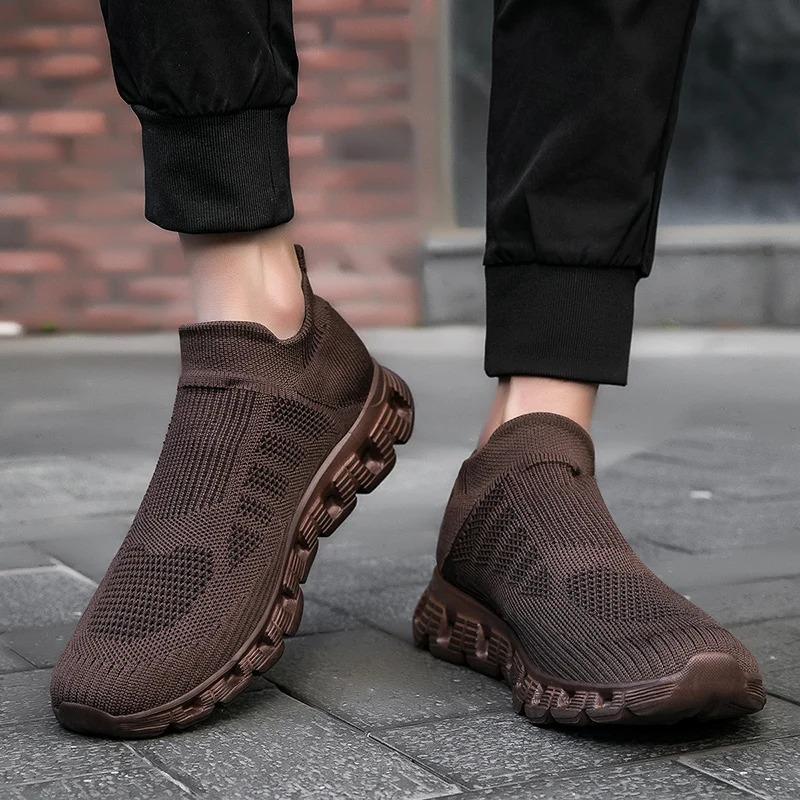 Customize Men Summer Casual Sports Sneakers Breathable Mesh Blank Super Lightweight Running Walking Shoes for Women Runner Trainers_voghion.com