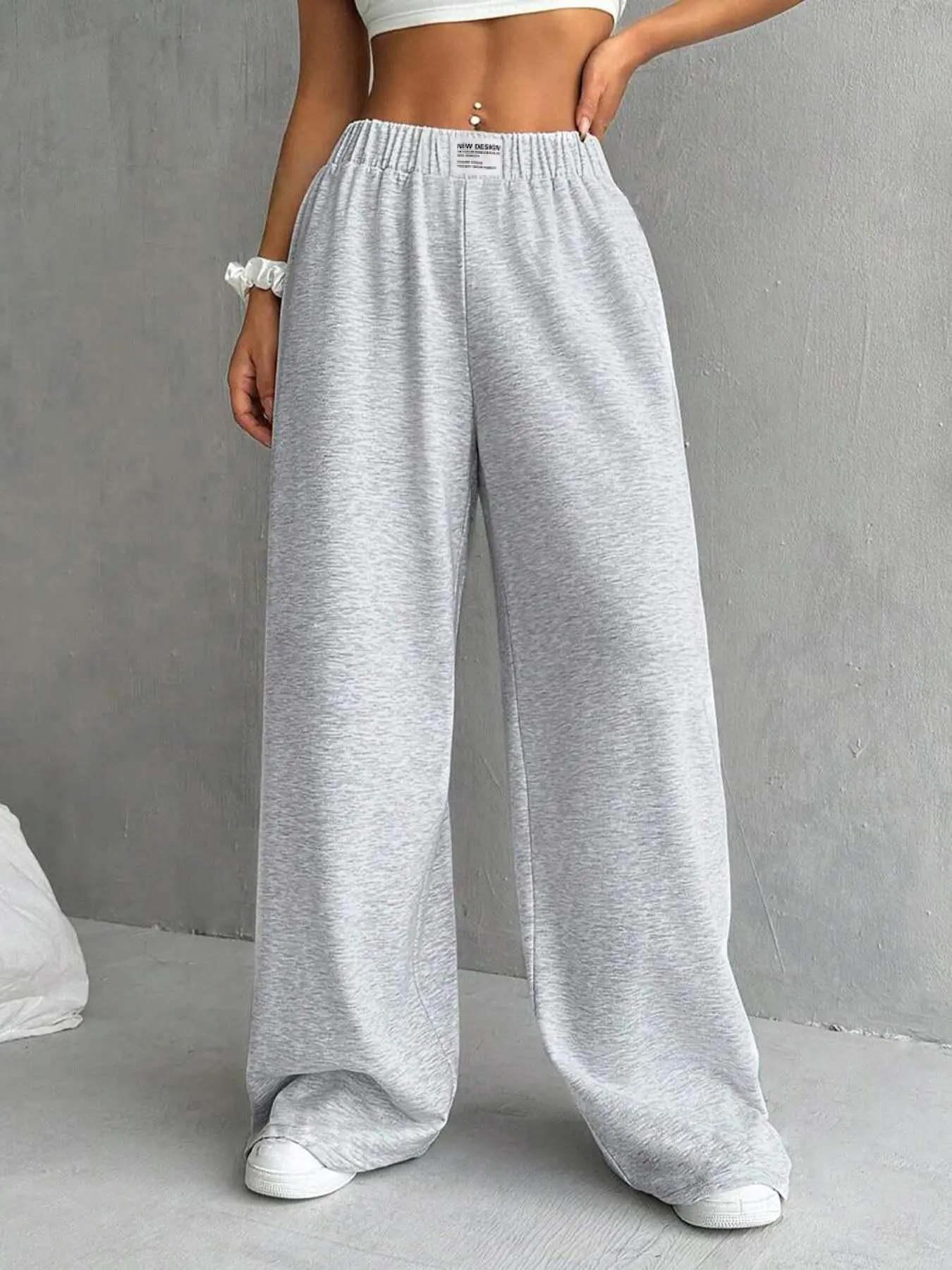Comfortable Elastic Waist Pocket Wide Leg Sports Pants, Casual Loose Oversized Wide Waist Sweatpants, Perfect for All Seasons Wear Soft and Skin-friendly, Pants for Women