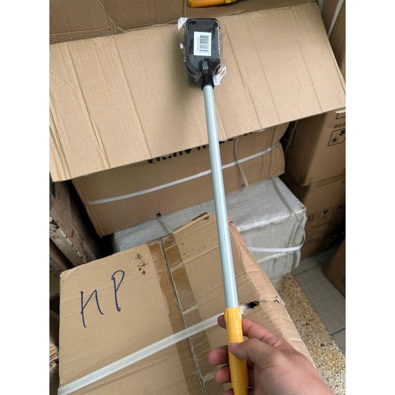 Bàn chải nhà vệ sinh ĐẦU ĐEN, cọ tolet không góc chết 005 tay cầm dài treo tường 3