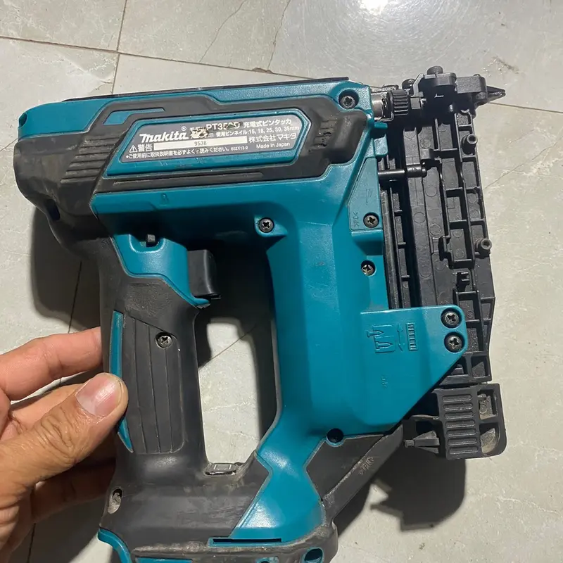 Máy bắn đinh chỉ đồng makita 18v 1