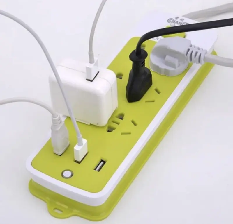 Ổ Cắm Điện Đa Năng Chống Giật Kèm 3 Cổng Usb Màu Xanh 8