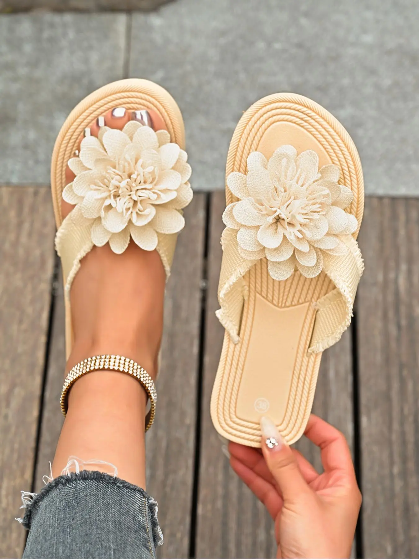Women's Fashionable Flower Decorated Beach Slides, Casual Comfortable Flat Sandals for Summer, Lightweight Breathable Shoes for Beach Vacation, Footwear