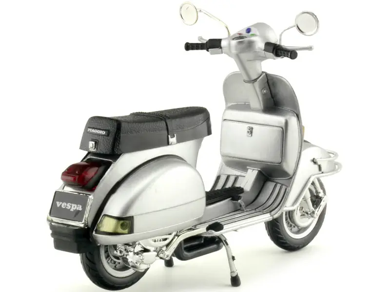 NewRay Diecast 1978 Vespa P200E Gris Plata 1:12 Scale 42123 Motorcycle 1