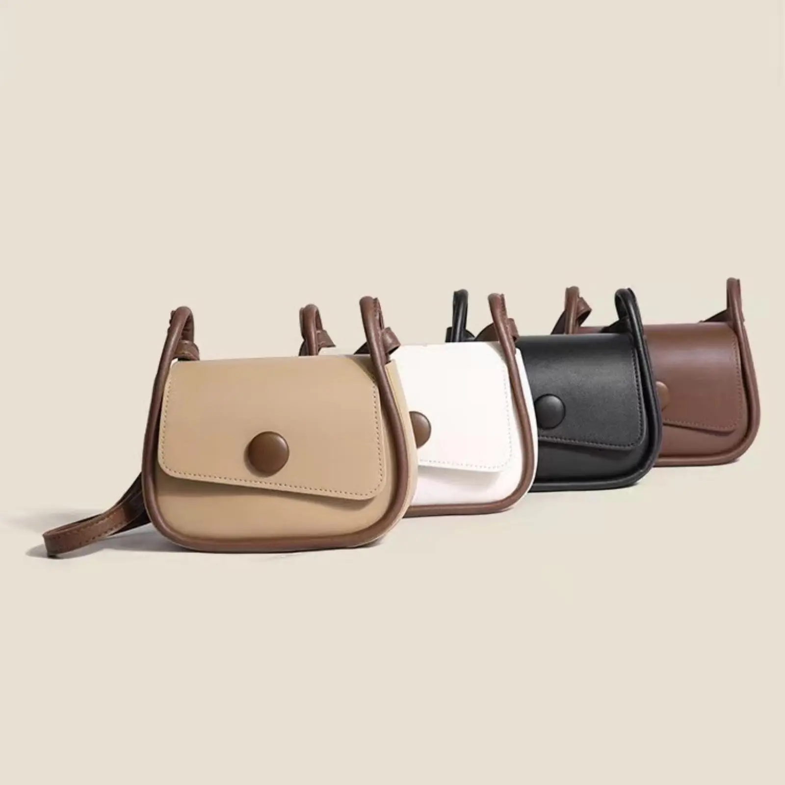 【พร้อมส่ง】Miss Bag Fashion กระเป๋าสะพายข้าง สไตล์เกาหลี พร้อมพวงกุญแจ