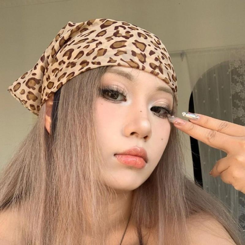Khăn Quàng Vuông Nhỏ Nhẹ, Phong Cách Cô Gái Nóng Bỏng Xu Hướng Mới, Khăn Quàng Quấn Tóc Mùa Xuân Và Mùa Hè, Phong Cách Cổ Điển Hip-Hop, Khăn Quàng Lụa Họa Tiết Da Báo, 2025 4