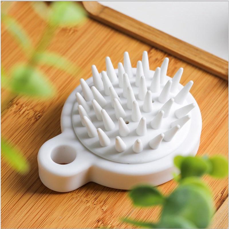 Lược gội đầu silicon muji mềm massage da đầu giảm rụng tóc kích thích mọc tóc matxa mát xa đầu Nhật giá rẻ Women Nữ