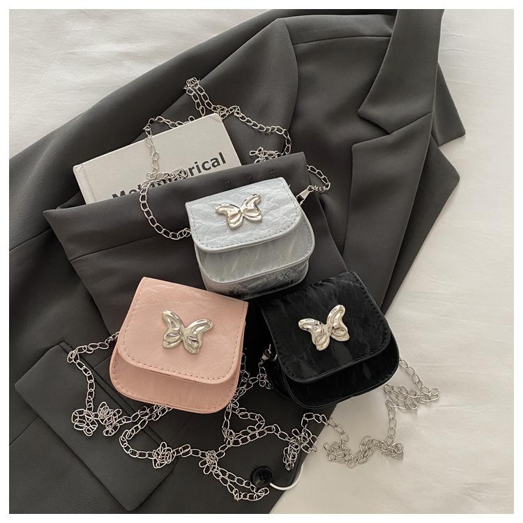 Product Introduction of 2024 Fashionable New Fresh Sweet Small Square Bag Butterfly Decoration Mini Advanced Texture Chain Crossbody Lipstick Pack 24