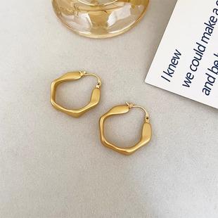 Product Introduction of Cherry Blossom Necklace Women's Light Luxury Mori Sweet Graceful and Fashionable Flower Stainless Steel Commuter Clavicle Chain Autumn and Winter 18