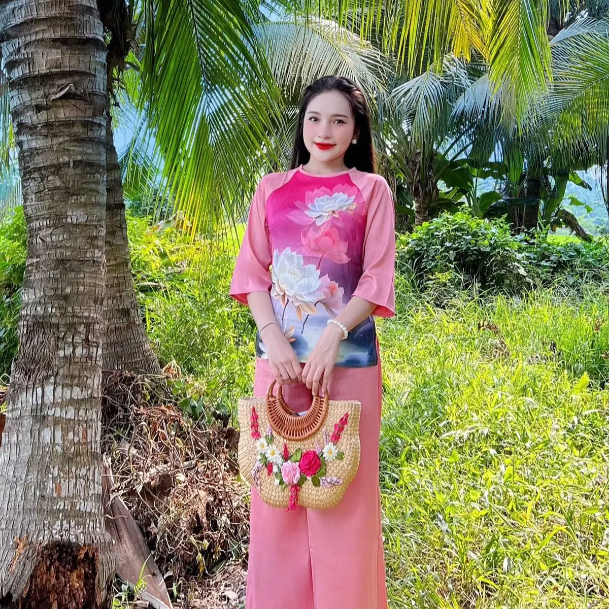 Tháp phục lụa - áo tơ in hình hoa sen cc Nữ