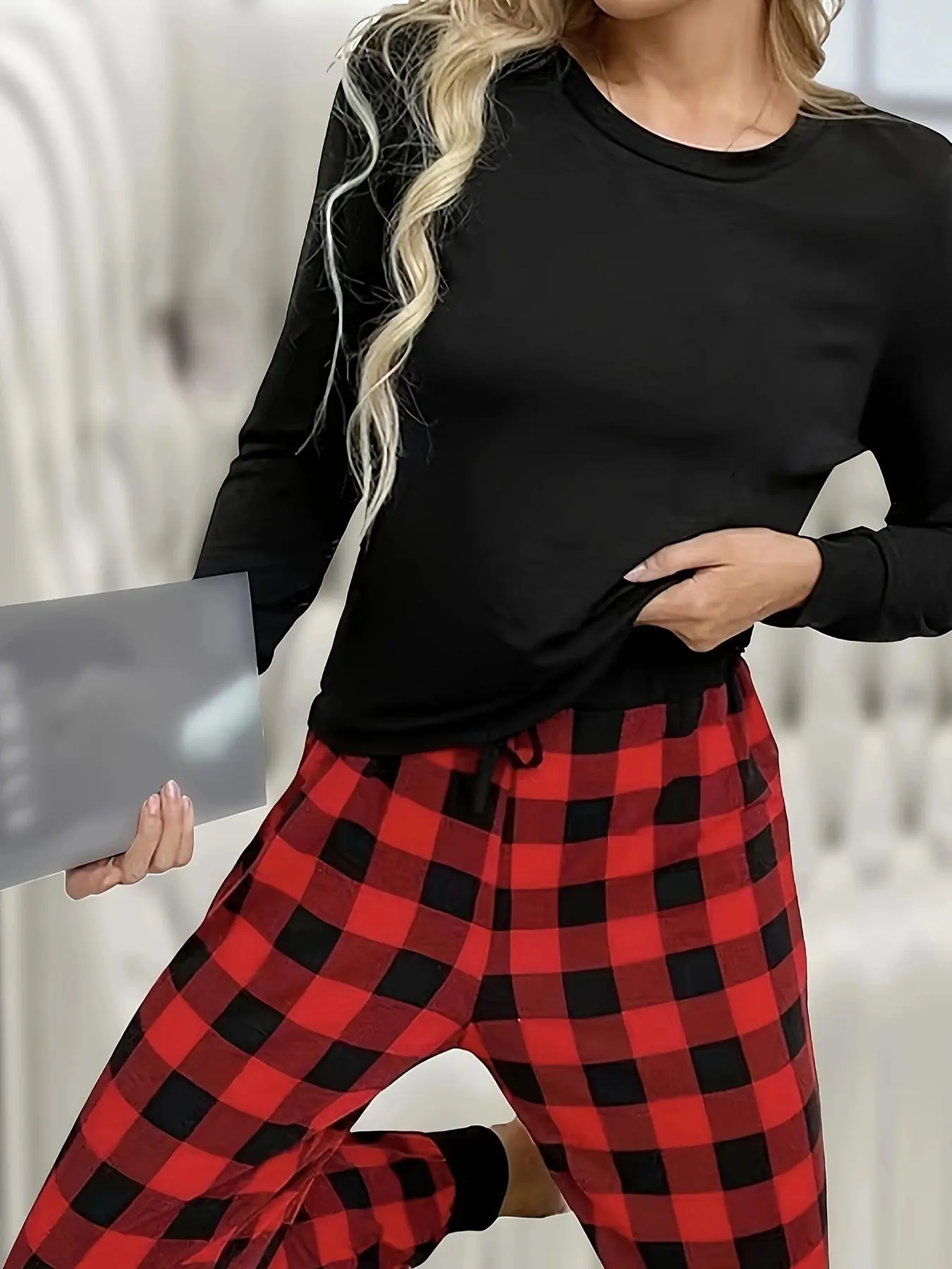 Two-piece Set Women's Solid Long Sleeve Pyjama Set, Casual Round Neck Tee & Plaid Print Drawstring Waist Pants Set, Ladies Sleepwear for All Seasons