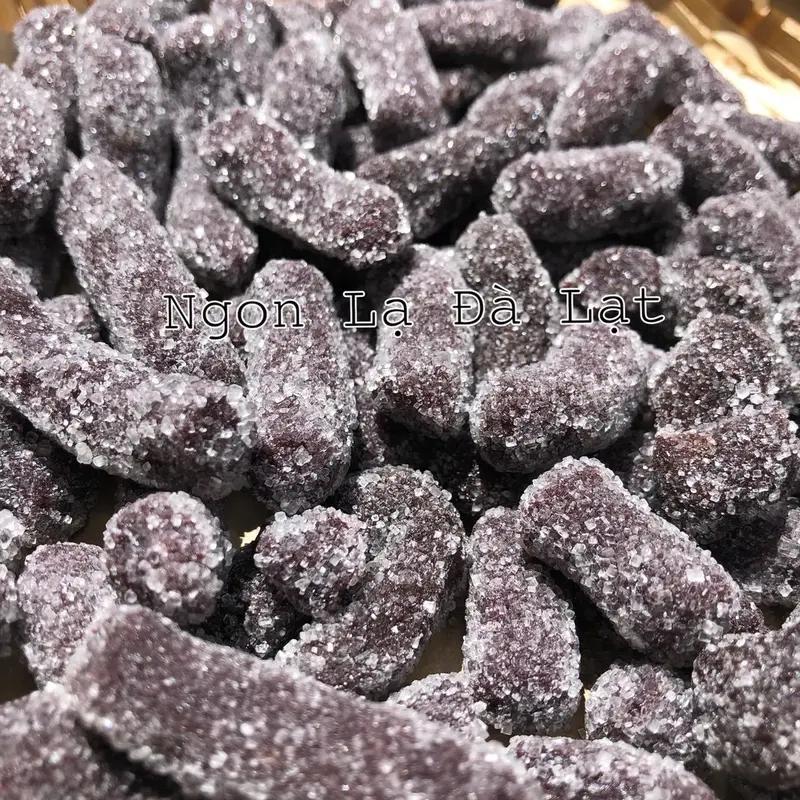kẹo 3 vị dâu tây , dâu tằm , me cay hộp 500gr Snack Candy Ăn Vặt Thức Ăn 3