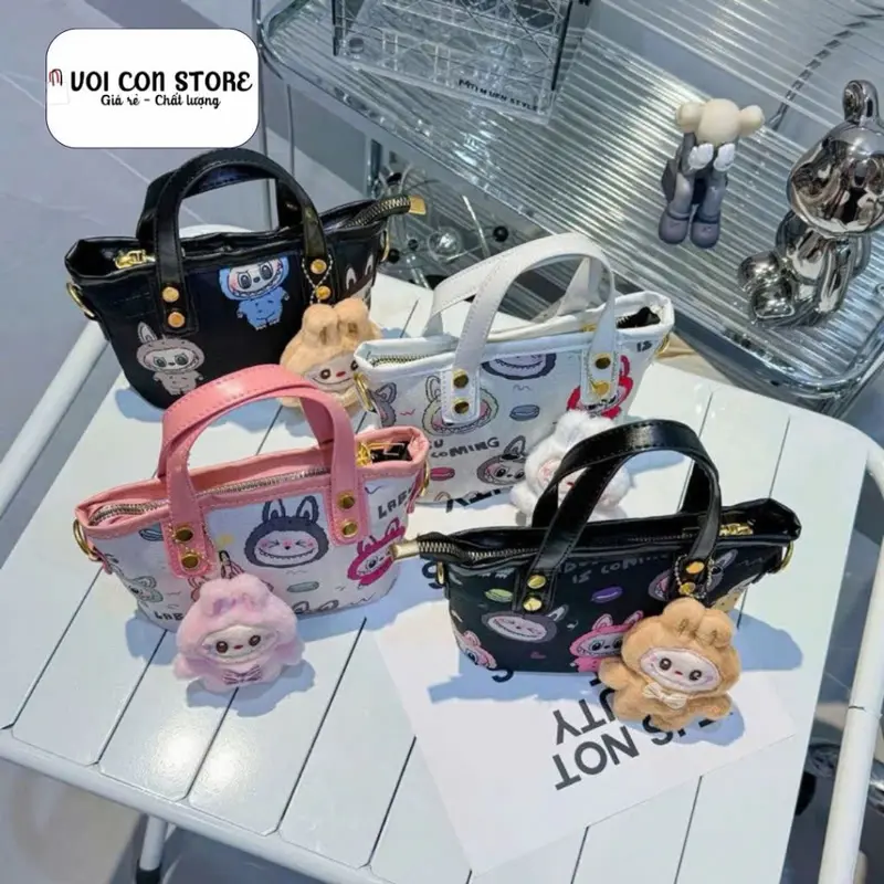 Túi xách nữ, túi đeo chéo size 18cm dáng làn in hình LABUBU xinh xắn V74 2
