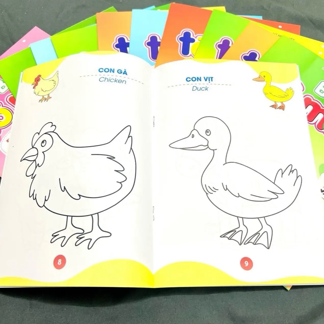 (11 tặng 1 cuốn) Bộ 11 cuốn Tô màu cho bé - Dành cho bé từ 2-6 tuổi - Song ngữ Việt Anh (Không kèm màu)