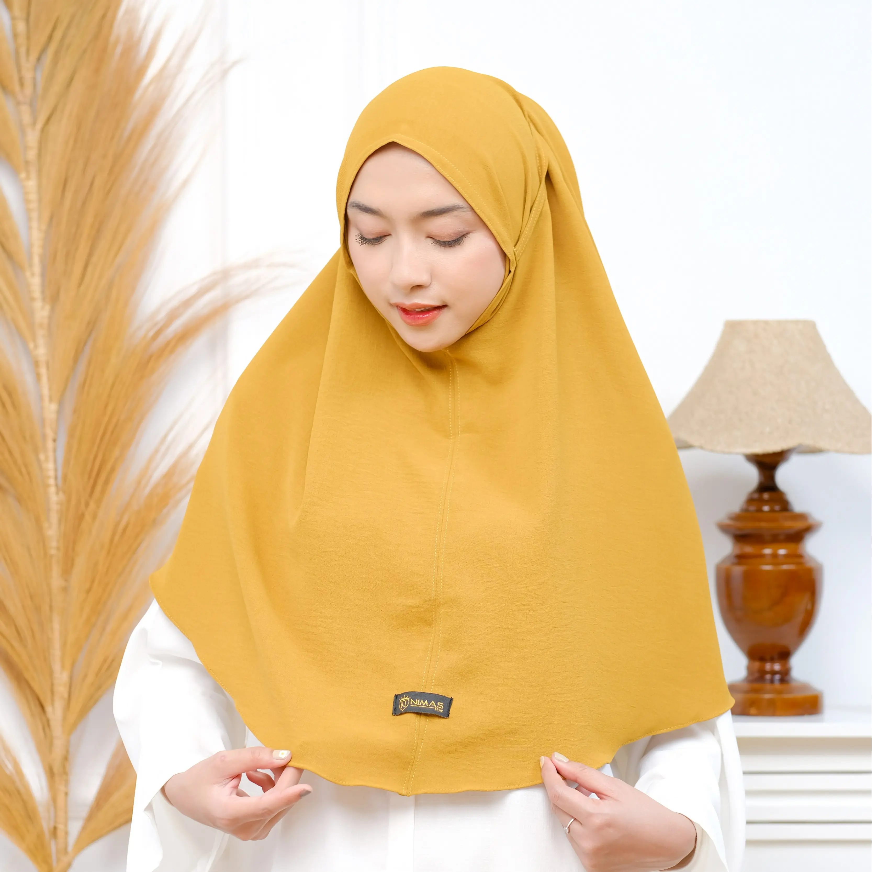 Hijab Wanita/ Hijab Bergo/ Hijab Instan/ Hijab Kekinian/ Hijab Viral/ Wyna Bergo Small / Bergo Crinckle / Hijab instan / Hijab premium