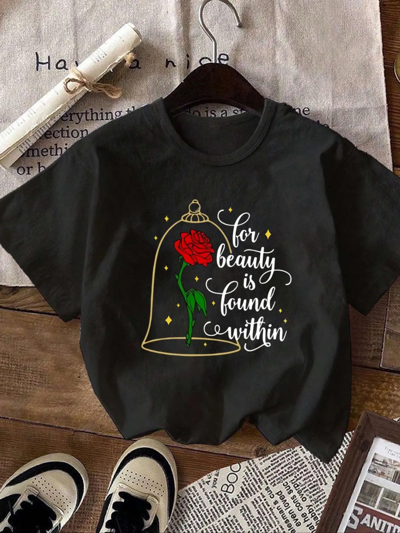 Women's Rose & Letter Print Round Neck Graphic Tee, Vintage Trendy Casual Short Sleeve T-shirt For Daily Wear, Ladies Summer Outfit Valentine's Day, gift