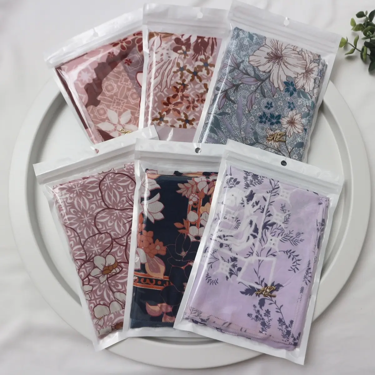 Paket Hemat 6pcs Hijab Voal Motif Berlogo AZ Lasercut FREE GOODIEBAG Khimar Terbaru Square Muslim Lembut Nyaman