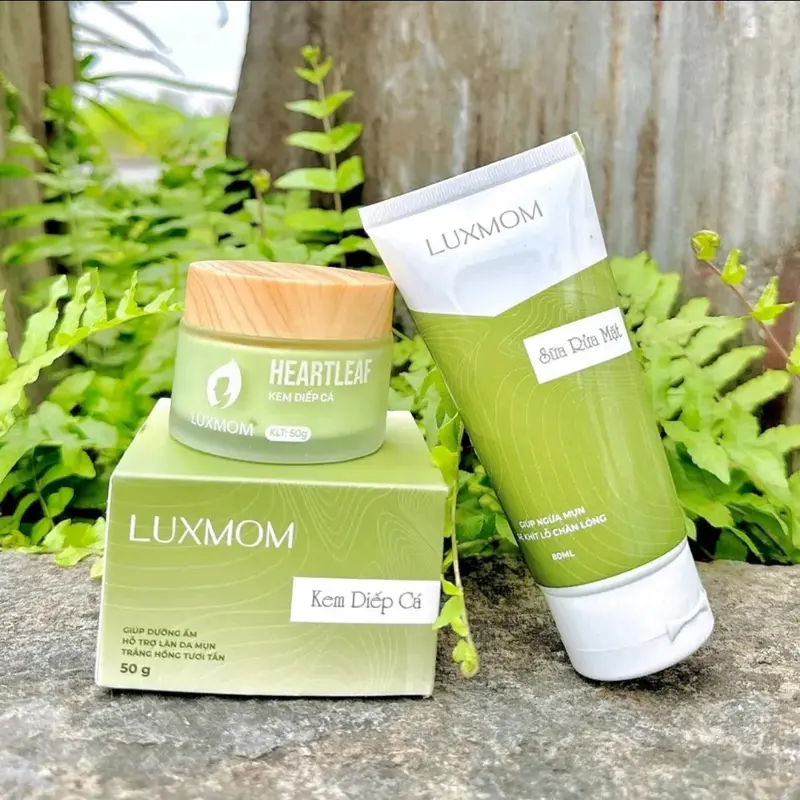 Bộ đôi chăm sóc da Luxmom kem diếp cá và sửa rửa mặt trà xanh dành cho mẹ bầu mẹ bỉm 2