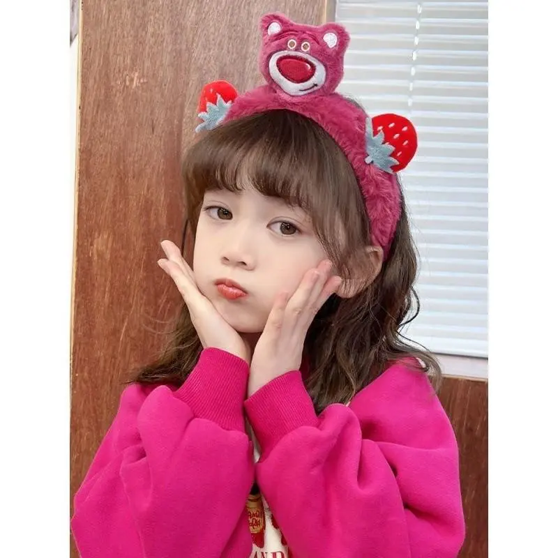 Bando Bandana Scrunchie Scrunchy Karakter Beruang Strawberry Stroberi Bondu Cosplay Motif Bear Ears Bandana Wanita Cewek Korea Korean Style Beruang Pink Strawberry Imut Anak Dan Dewasa Fashion Aksesoris Rambut Headband Empuk Hair Band 1
