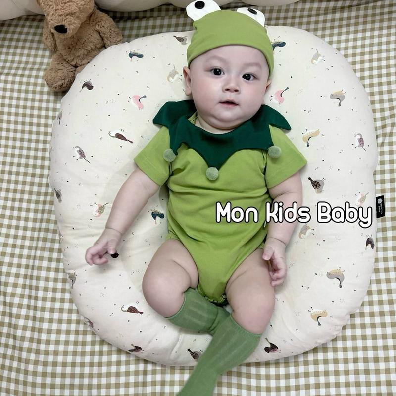 Body ếch kèm mũ tất cho bé trai gái 3-12kg Mon Kids Baby - Chất liệu mềm mại an toàn cho da - jumsuit - aolien quanchob