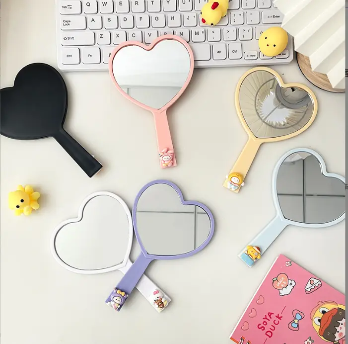 [ Chiectiemxinhh ] Gương Hình Trái Tim, Gương Soi Gắn Stiker Đáng Yêu Nhỏ Gọn