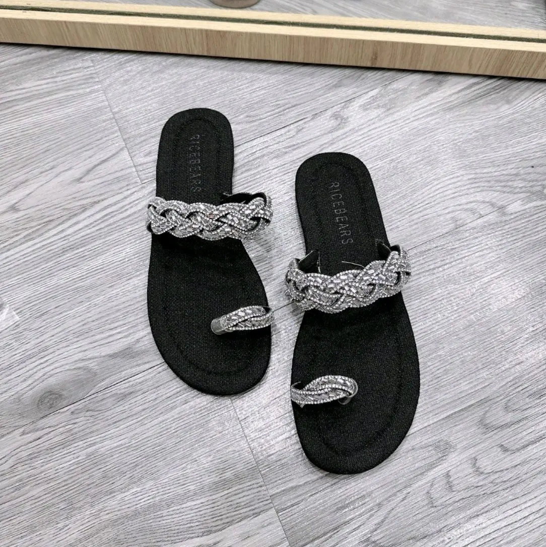 Gạo.Shoes -  (35-42) Dép LÊ dây đá thắt BỆN xỏ ngón cao cấp đá sáng mặt đế chống trơn chống trượt Mũi tròn DéP Nữ Đế Bằng