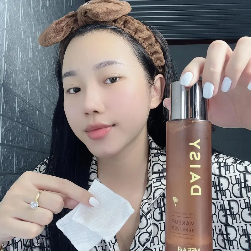 TẨY TRANG HOA CÚC DAISY DỊU NHẸ LÀNH TÍNH 3