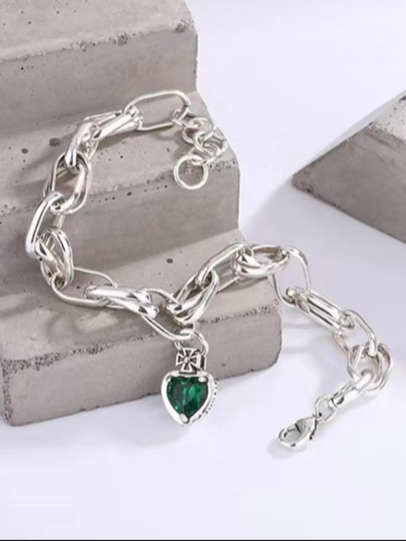 Women's Elegant Heart Shaped Zirconia Decor Bracelet, Exquisite Trendy Charm Bracelet, Fashionable Jewelry for Women & Girls As Gift