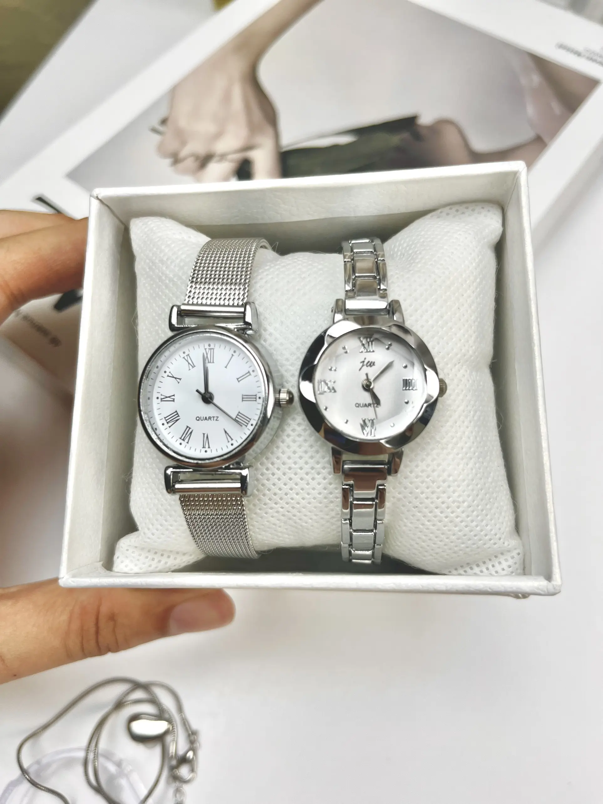 Hộp Đồng Hồ Trắng Cao Cấp Mira Watches