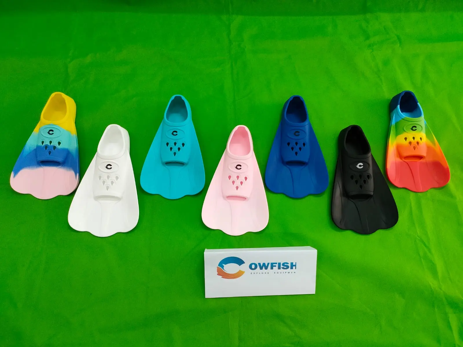 COWFISH kaki katak CF-319 diving fin snorkeling kaki katak renang anak dan dewasa sepatu anak KAKI KATAK SEPATU RENANG SNORKELING ANAK & DEWASA  Spesifikasi Produk : Sepatu atau kaki katak ataupun yang biaanya disebut fins yang terbuat dari karet Silicone