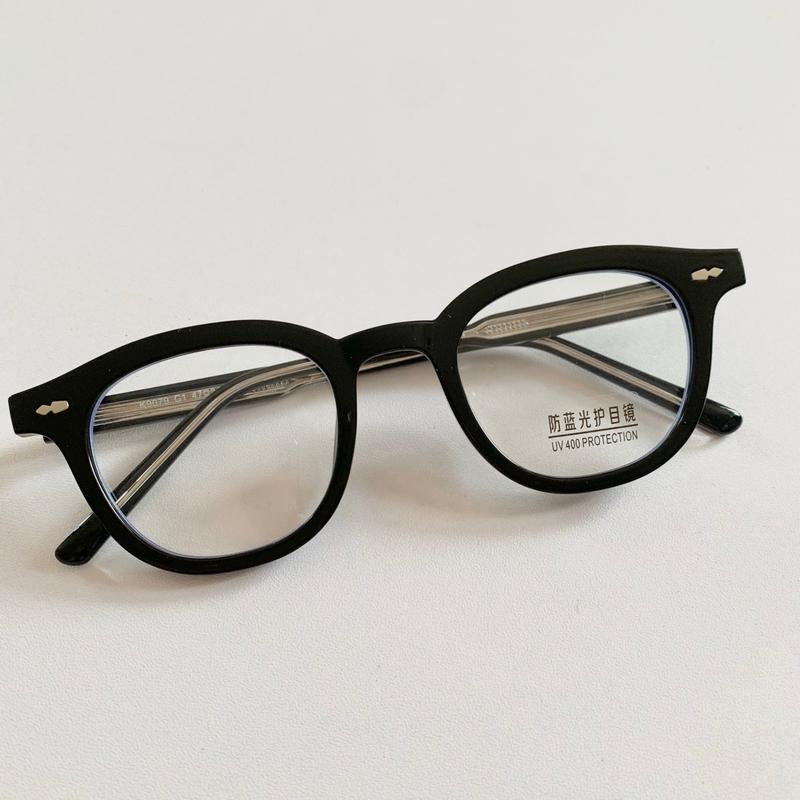 Kính oval 149 kèm tròng cận form vừa nhỏ