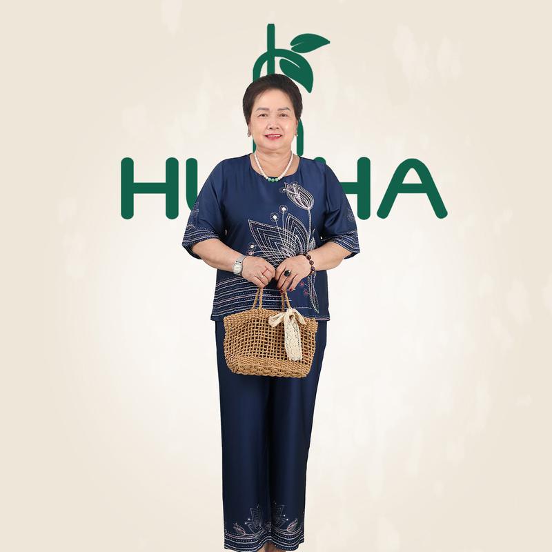 E252 - Đồ trung niên nữ HUY HÀ, chất vải lụa tơ tăm, áo cổ tròn quần 9 tất Women Top 0
