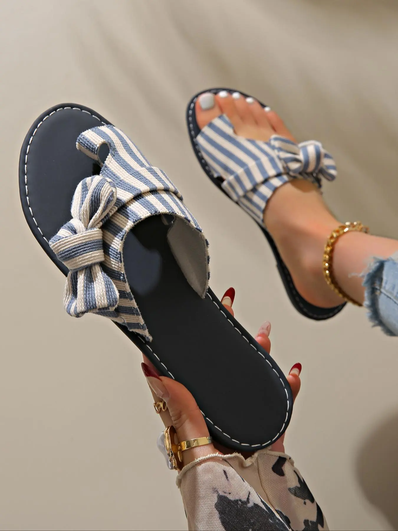 Women's Striped Pattern Bowknot Design Slides, Casual Comfortable Flat Slippers for Beach, Non-slip Wear-resistant Slippers for Daily Wear, Walking Shoes