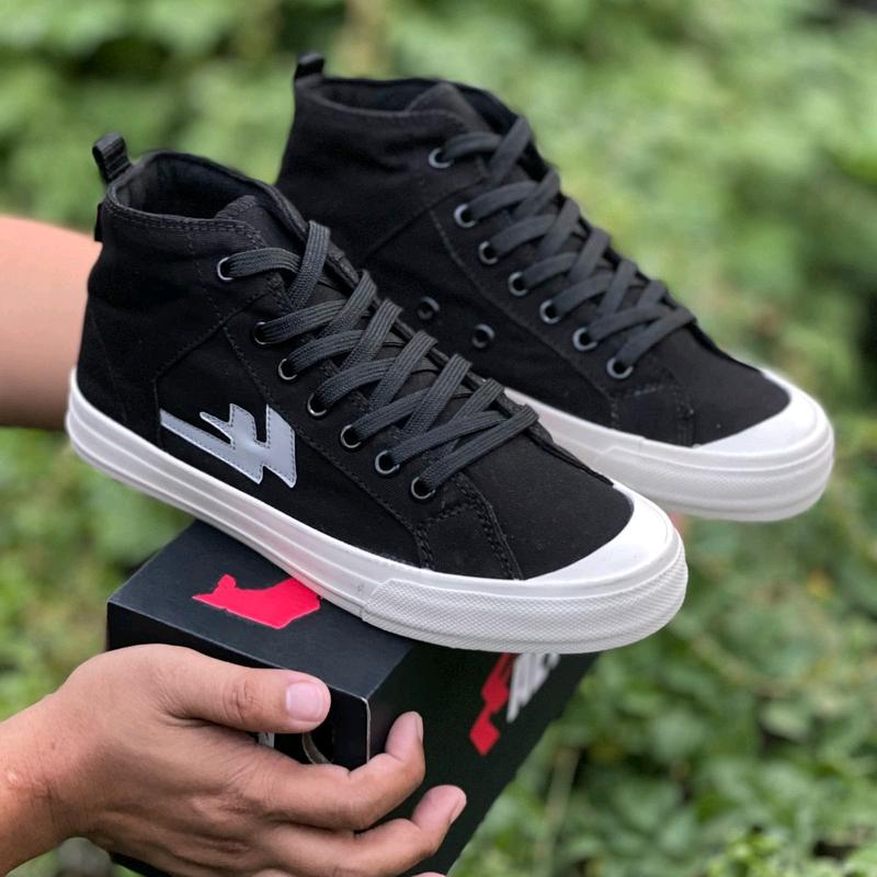 [BISA NYALA] Sepatu Sneakers Aeko High Black Reflective original produk lokal made in Indonesia Canvas Casual 1