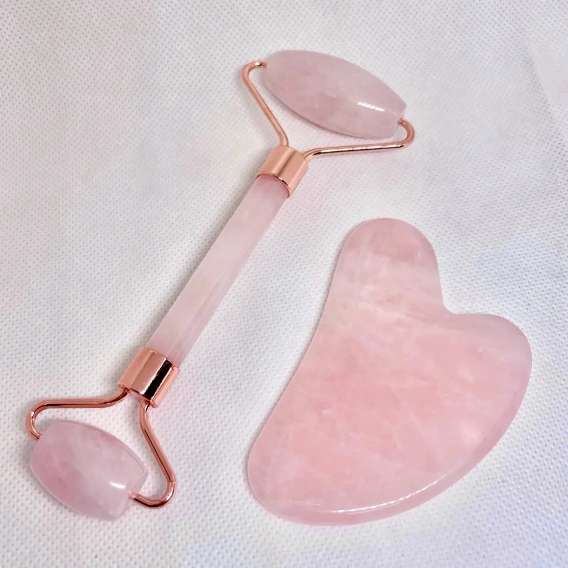 Bộ Massager bằng đá Thạch anh hồng, Cây lăn massager, Guasha Skincare Women